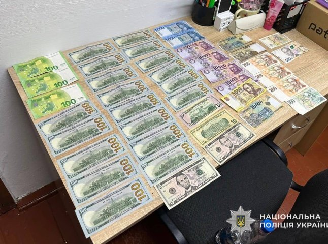 У суді розглядатимуть справу про фіктивне працевлаштування в одному з ліцеїв області