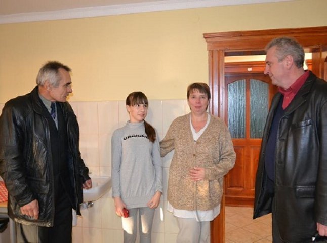 Берегівщина стала притулком для 11 переселенців зі Сходу України (ФОТО)