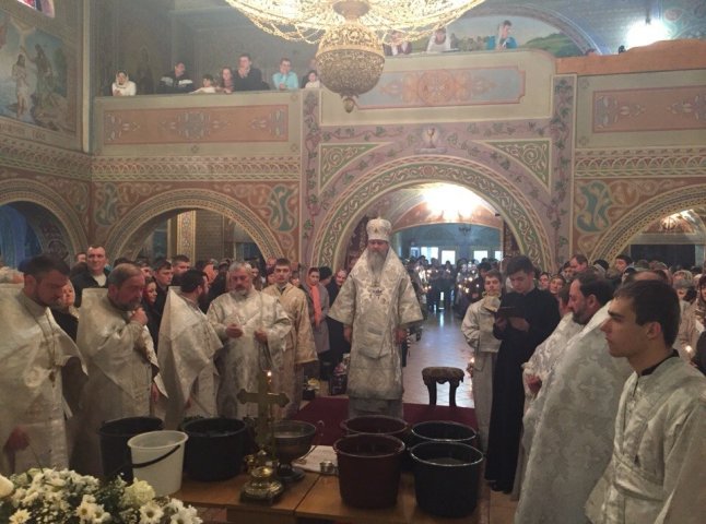 Владика Феодор відслужив святкову Літургію у Мукачеві (ФОТО)