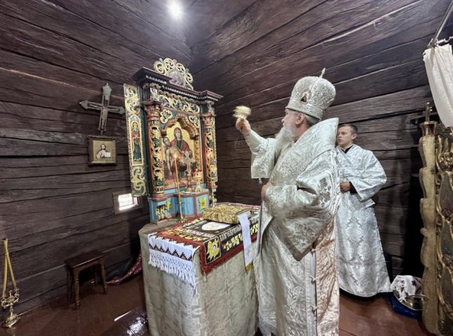 У селі Щасливе освячено оновлений після реставрації храм