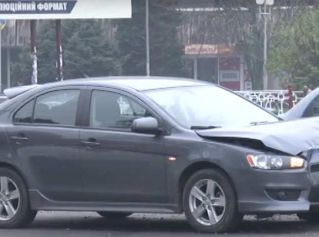 З’явилось відео із місця потрійного ДТП в Ужгороді