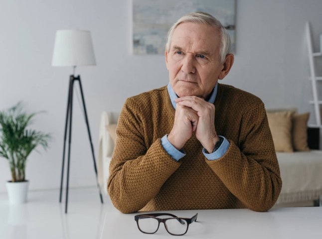 Вихід на пенсію у 2026 році: скільки років страхового стажу потрібно мати