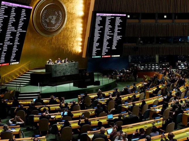 Генасамблея ООН офіційно засудила спробу росії анексувати території України