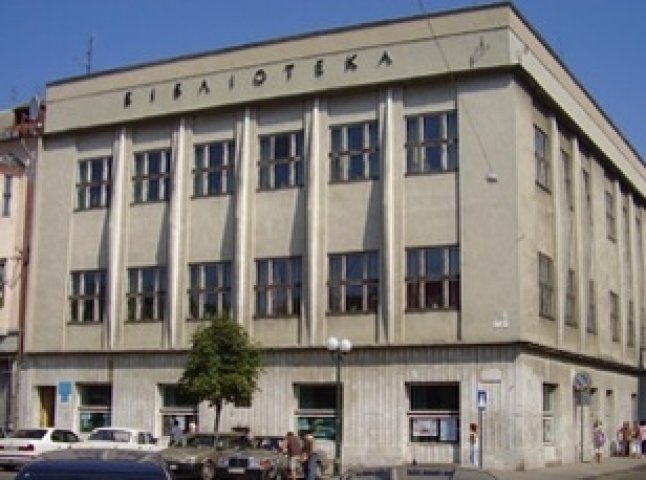Василь Швардак запропонував здати перший поверх міської бібліотеки в оренду