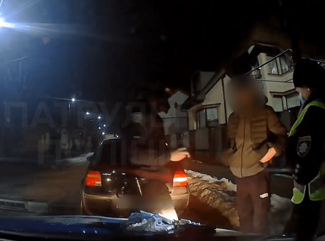Патрульні показали, що вночі утнув водій у Мукачеві