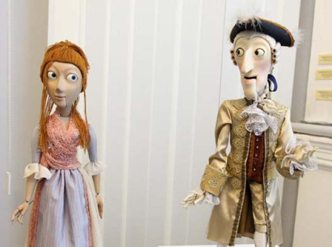 Ужгородцям показали виставу про прадавні ляльки