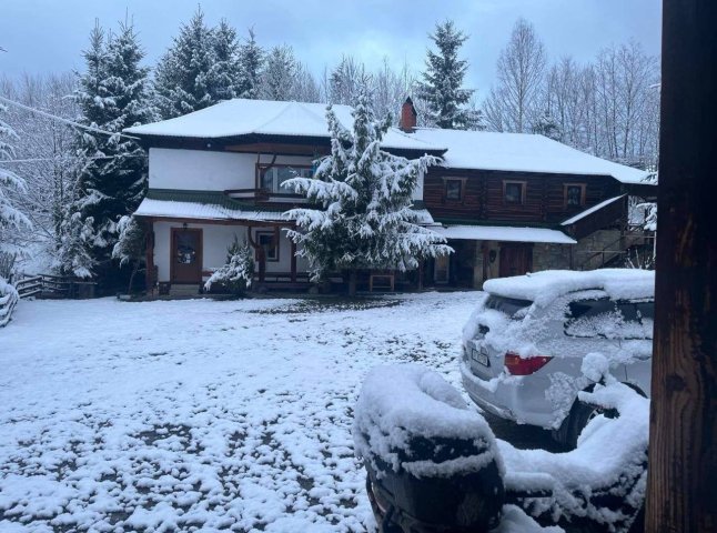 Повернення зими у квітні: в яких областях сильно похолодало та засніжило