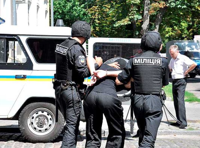 Міліція Міжгірщини затримала зловмисників, які причетні до близько 40 пограбувань у шести районах Закарпаття