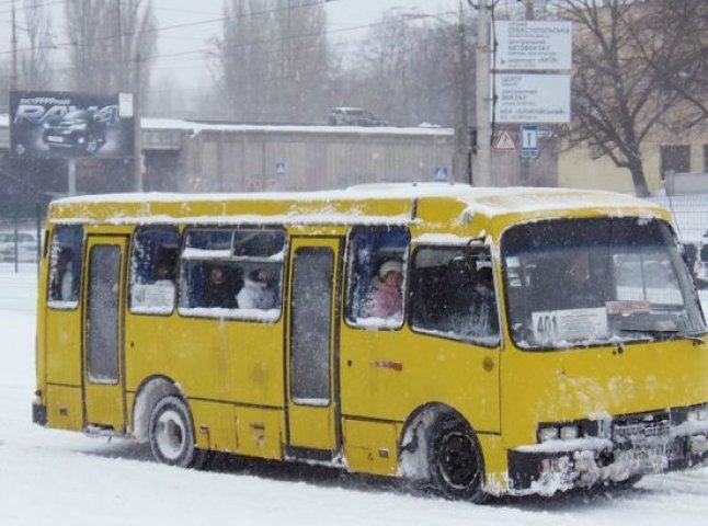 Рух міських автобусів Ужгорода під час різдвяних свят: оприлюднено графік