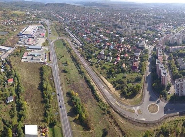 На двох перехрестях Мукачева планують облаштувати круговий рух