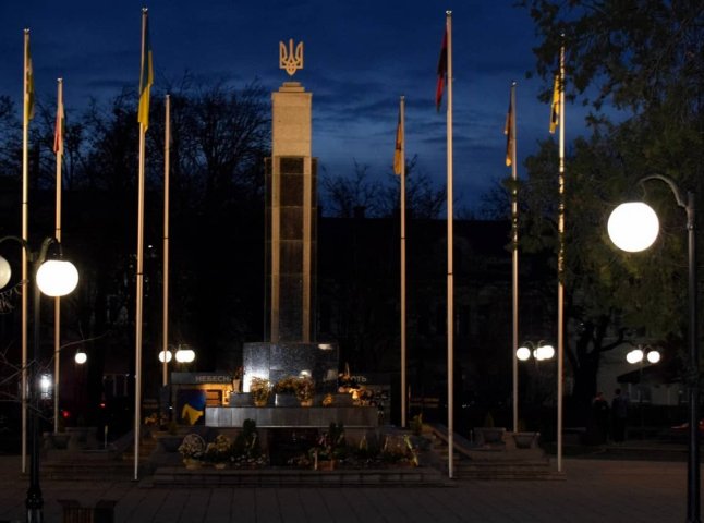 У Берегові пізно ввечері вимикатимуть вуличне освітлення через економію