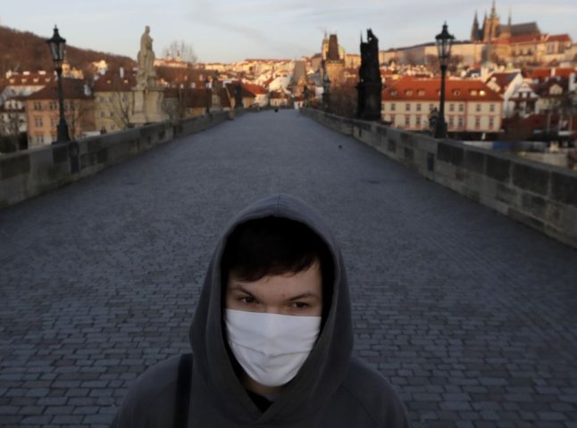 У Чехії зафіксували найбільшу кількість хворих з початку пандемії