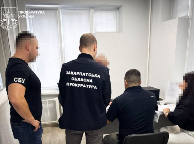 Депутат Міжгірської селищної ради причетний до схеми розкрадання коштів, які виділили для ремонту дороги Депутат Міжгірської селищної ради причетний до схеми розкрадання коштів, які виділили для ремонту дороги