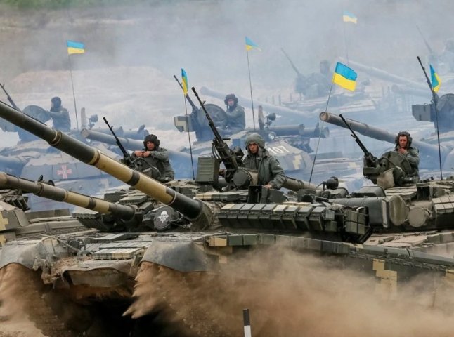 Результати опитування: майже 90% українців вірять, що країна зможе відбити напад Росії