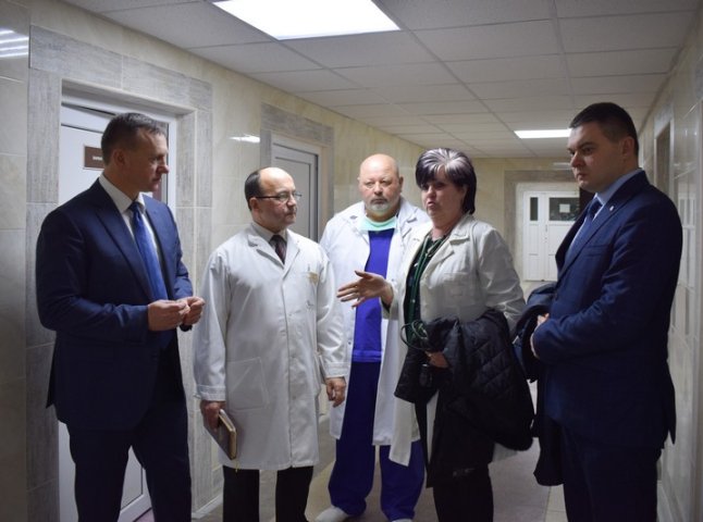Мер Ужгорода навідався у центральну міську клінічну лікарню