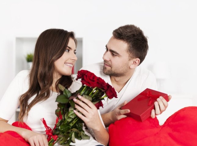 Що подарувати на День святого Валентина: кілька ідей до Дня закоханих