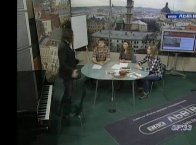 В ефірі львівського телебачення "Рокаш" презентував нову пісню "Гості" (ВІДЕО)