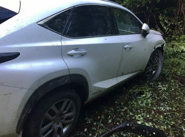 Стрілянина на угорському кордоні: білий "Lexus" втік з КПП "Вилок"