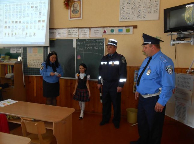Працівники ДАІ завітали до Мукачівської гімназії