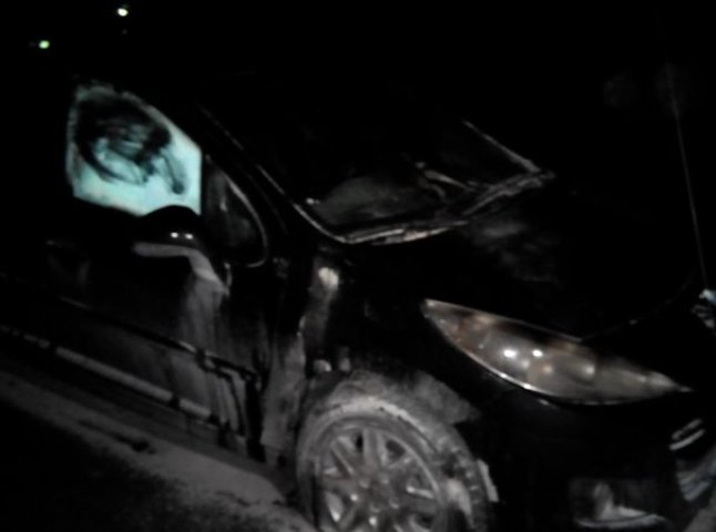 Вчора горів автомобіль депутата Воловецької районної ради. ЗМІ говорять про підпал
