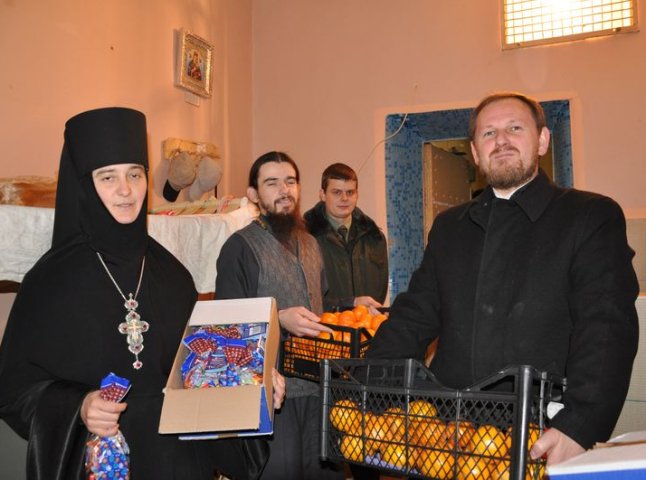 Діти, які перебувають в ужгородській в’язниці теж отримали подарунки на Миколая