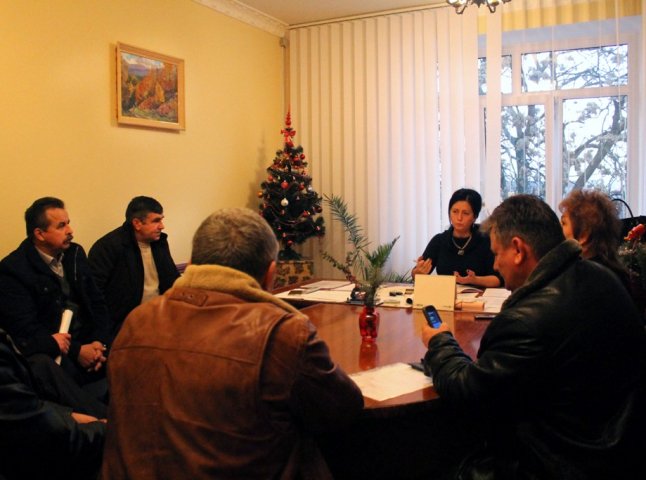 На Виноградівщині чиновники обговорили проблемні питання населених пунктів району