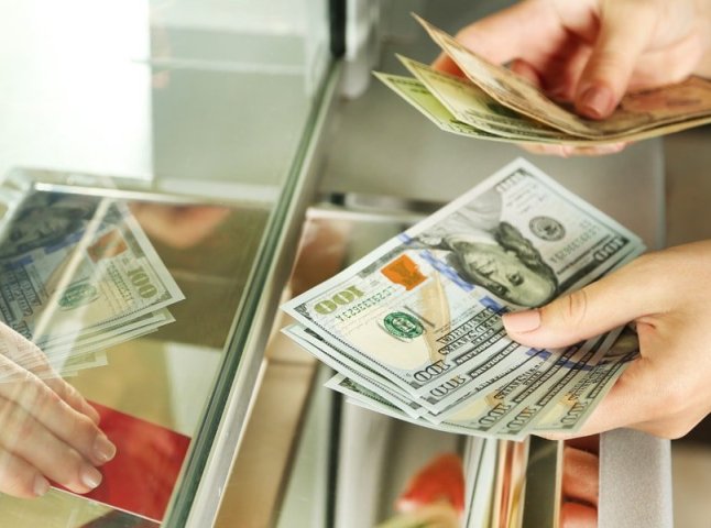 Національний банк змінив правила купівлі валюти