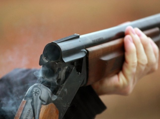 Через нещасливе кохання 20-річний житель Тячівщини застрелився з рушниці, – ЗМІ