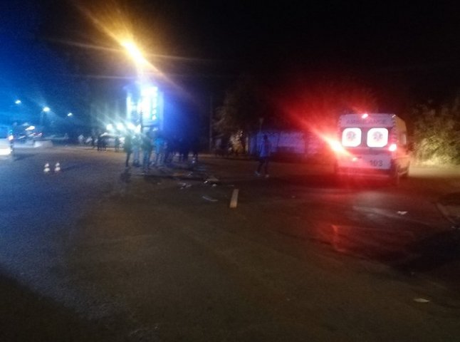 Вечірня аварія в Ужгороді: є постраждалі