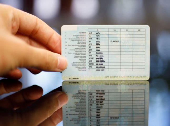 Як здати на водійські права за кордоном — поради для українців Як здати на водійські права за кордоном