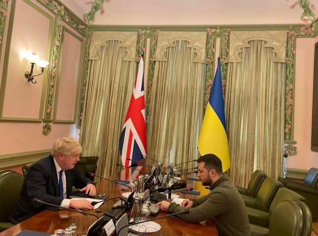 До Києва прибув прем’єр-міністр Великої Британії Борис Джонсон