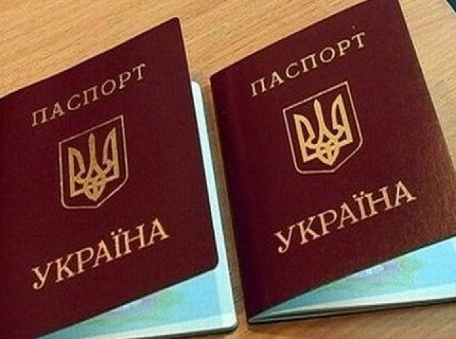 Українка намагалась виїхати за кордон по підробленому паспорту