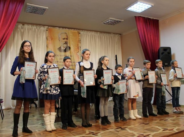 В Ужгороді відбувся обласний конкурс серед учнів молодших класів відділів струнно-смичкових інструментів області