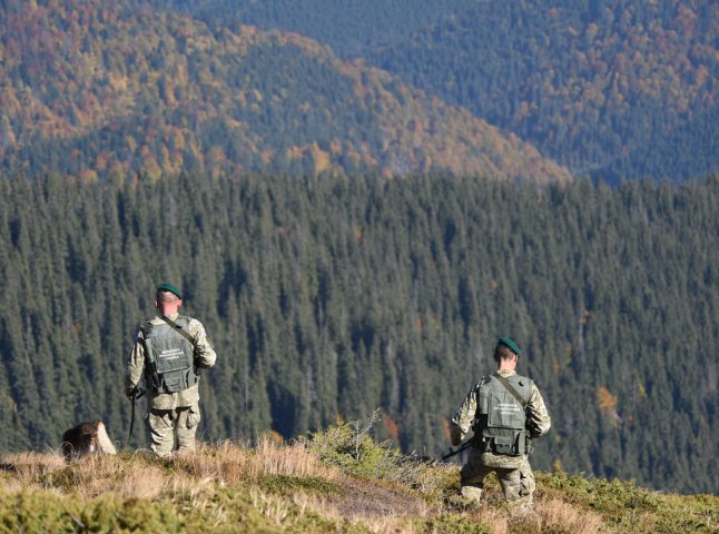 10-річний хлопчик пішов збирати дикороси і зник