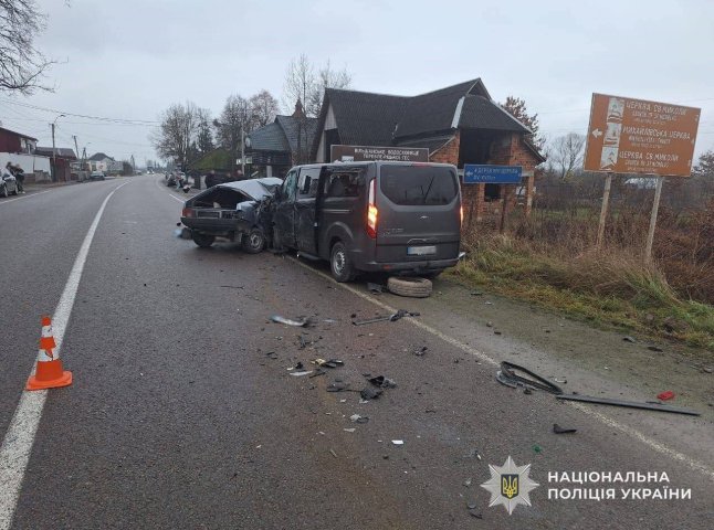 Смертельна ДТП на Закарпатті: водійка загинула, а пасажир автівки – у реанімації