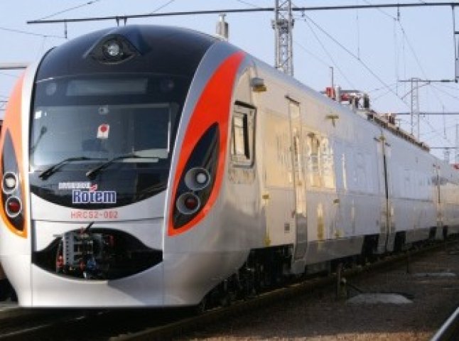 Укрзалізниця каже, що у 2013 році збитки від перевезення пасажирів сягнули 3 мільярдів гривень
