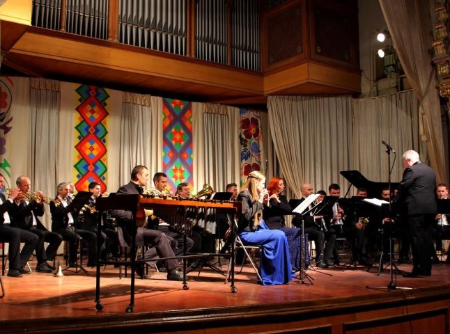 В Ужгороді відбувся концерт до Дня соборності України