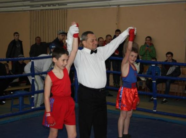 В Іршаві відбувся всеукраїнський боксерський турнір