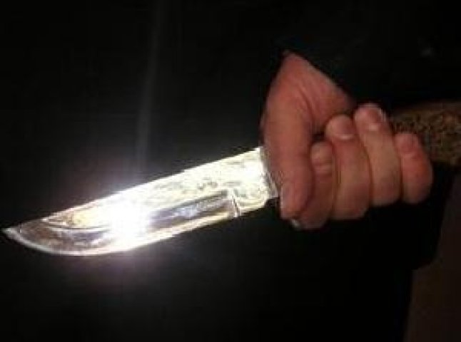 Азербайджанець гнався за мукачівським підприємцем з ножем