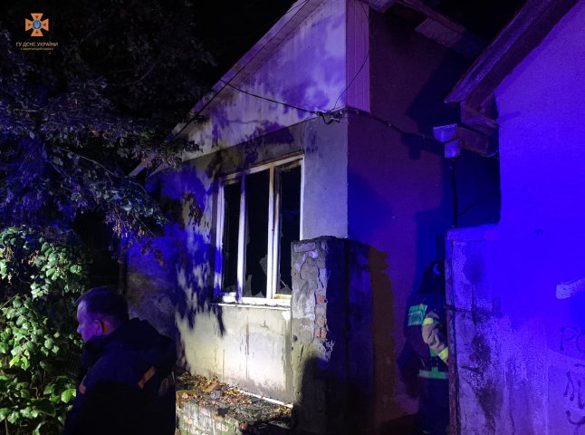 Через електричний обігрівач в Ужгороді загорівся будинок