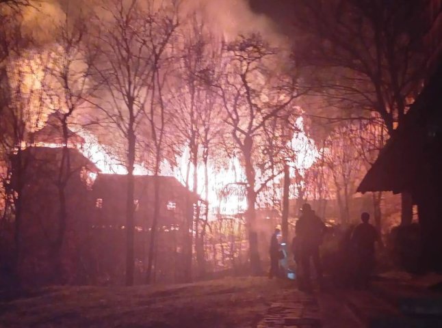 На території одного з монастирів Закарпаття трапилась велика пожежа