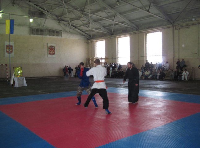 До дня перемоги Мукачівська єпархія спільно з обласною асоціацією бойових мистецтв провели святковий спортивний турнір