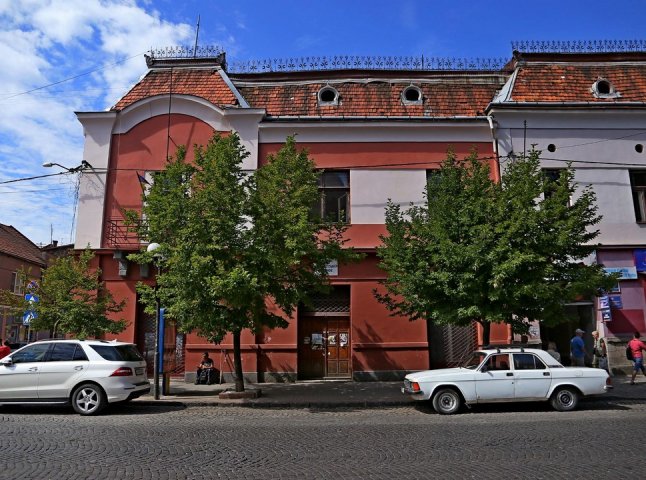 У Мукачеві розпочали капремонт Будинку національних спільнот