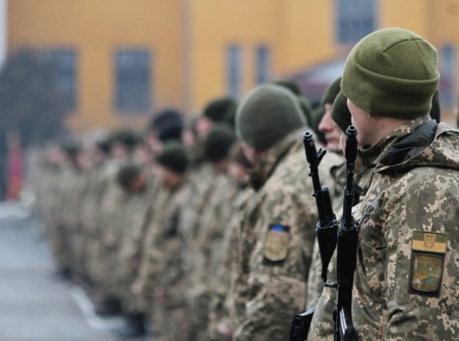 У Мукачеві сьогодні урочисто зустрічали бійців 128-ої бригади