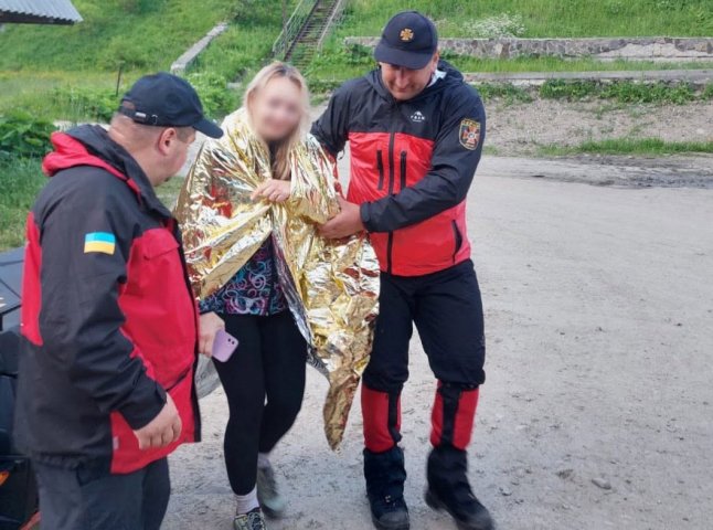 У горах жінка постраждала від удару блискавки