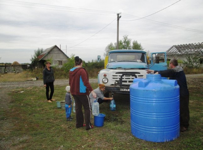 Мешканці одного із сіл Ужгородського району щотижня отримуватимуть воду