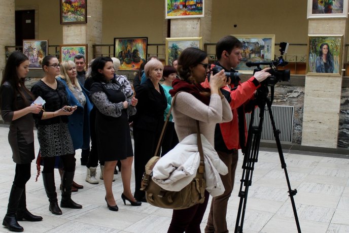 У Закарпатській ОДА відкрили виставку Петра Шолтеса – 01