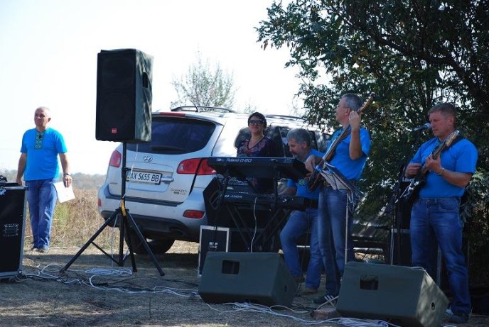 Для військовослужбовців зі 128-ї бригади влаштували фронтовий концерт – 06