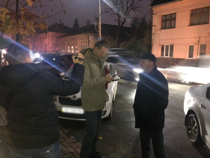 Судитимуть посадовців митного поста "Тиса" – 02