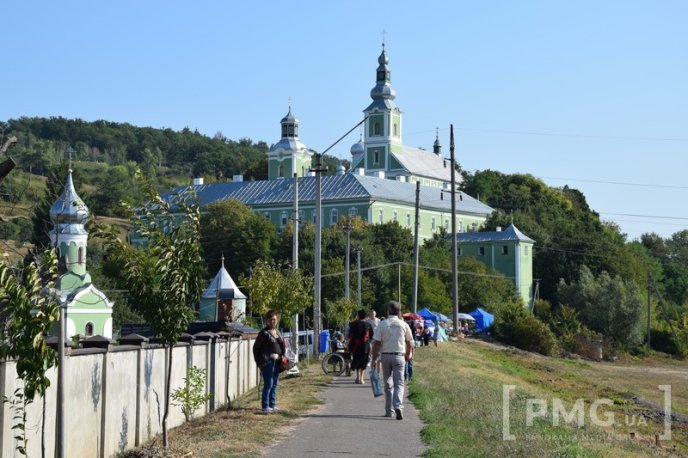 У Мукачівському монастирі відзначають свято Успіння Пресвятої Богородиці – 01